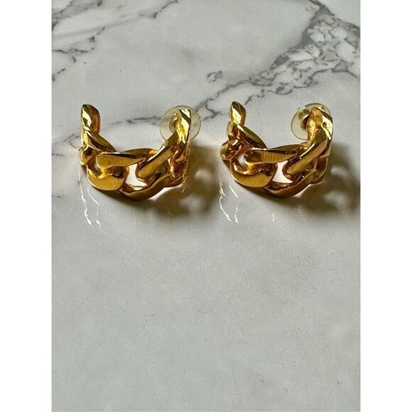 Gold tone braided link hoop earrings - Picture 9 of 9